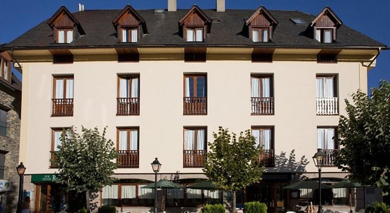Hotel Ribaeta