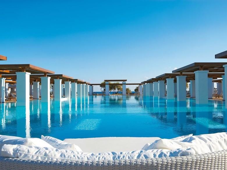 Hotel Amirandes