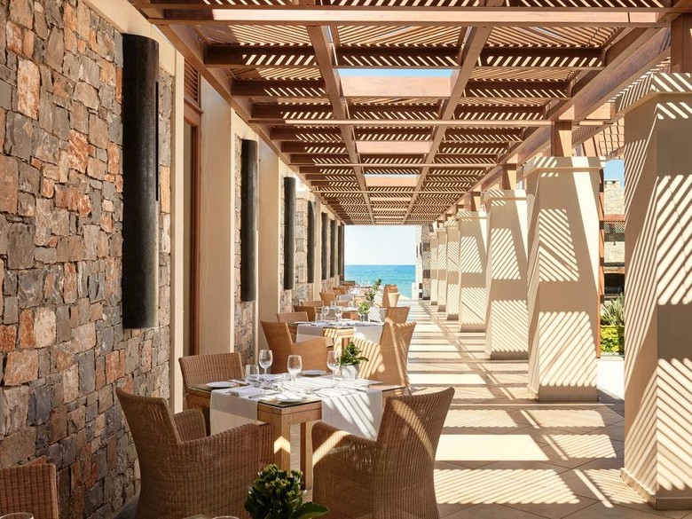 Hotel Amirandes