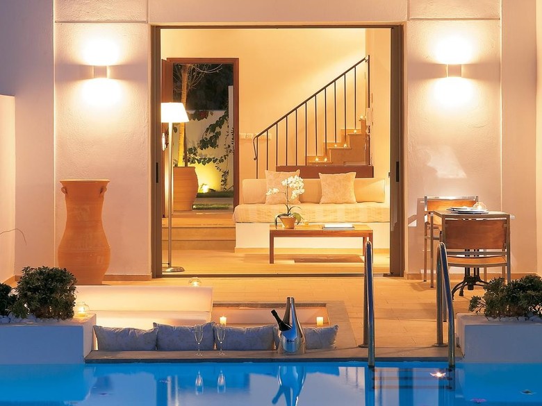 Hotel Amirandes