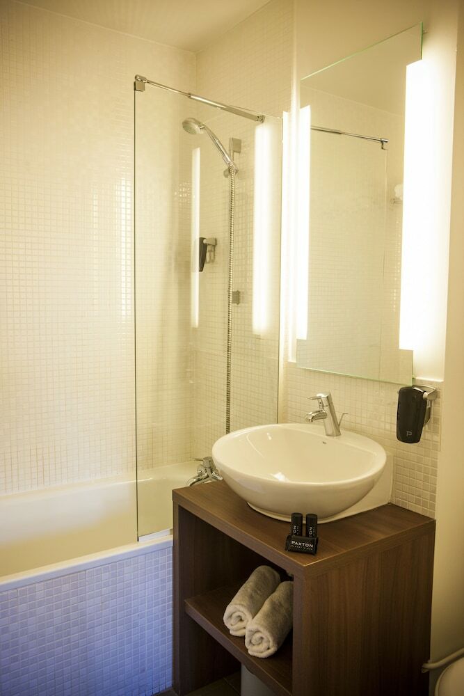 Paxton Spa Hotel Paris Mlv