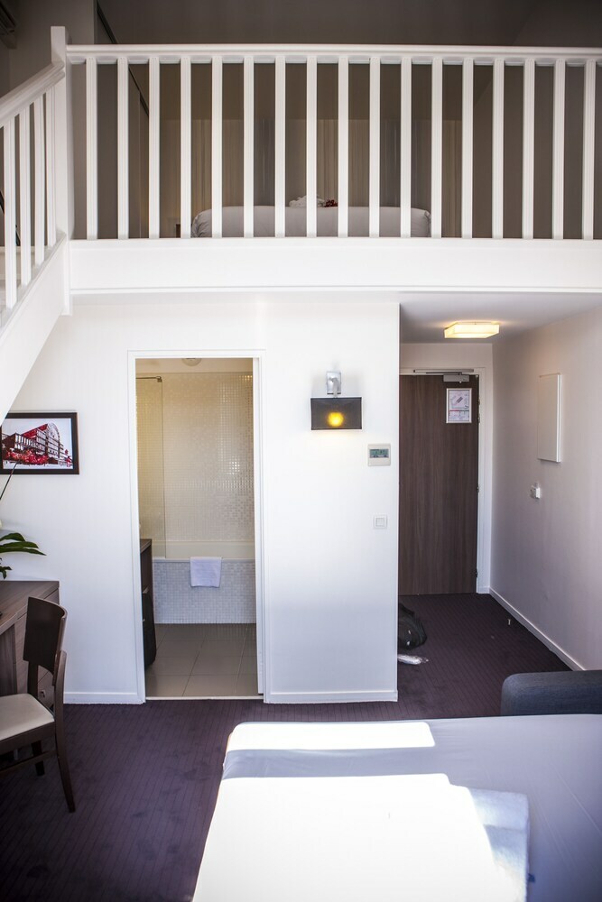 Paxton Spa Hotel Paris Mlv