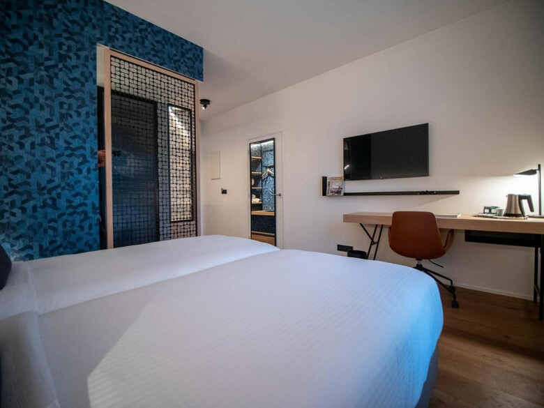 Paxton Spa Hotel Paris Mlv