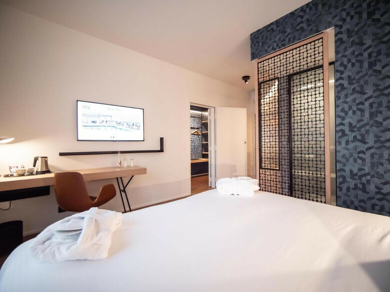 Paxton Spa Hotel Paris Mlv