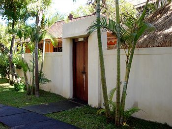 Hotel The Benoa Beach Front Villas And Spa