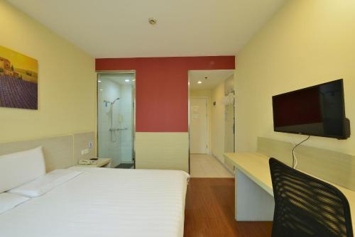 Asterisk Hotel