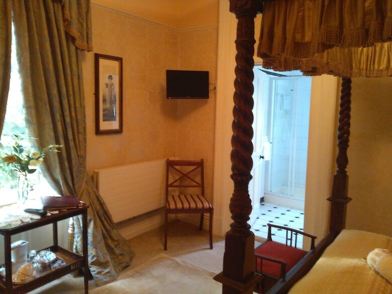 Bed & Breakfast Innisfree House