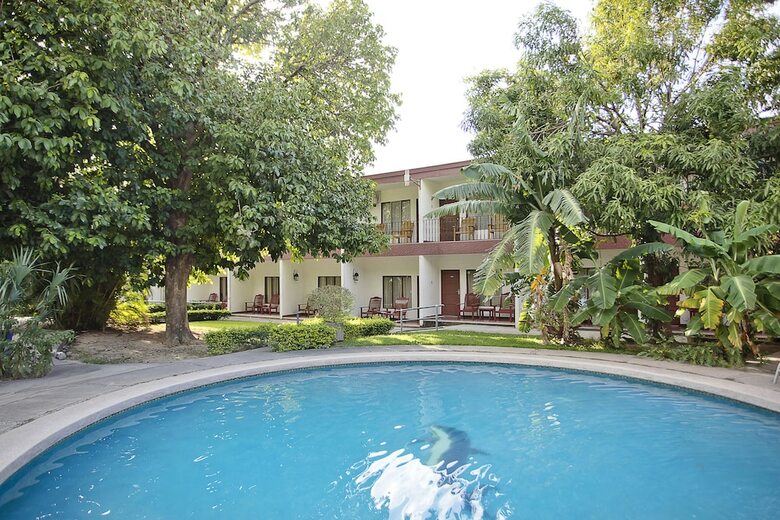Hotel Boyeros