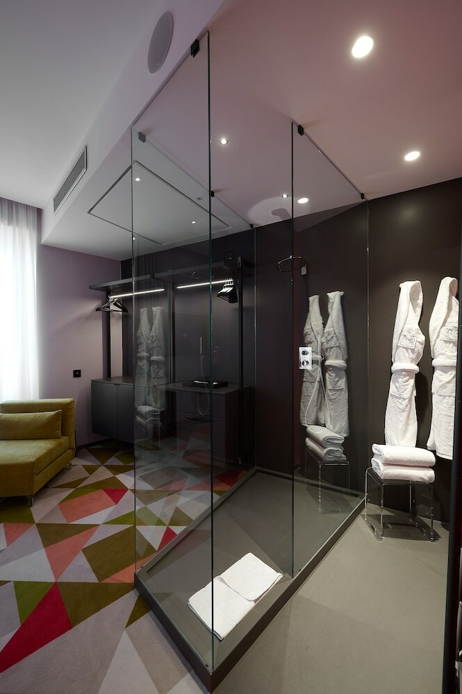 Mytale Creative Academy Hotel