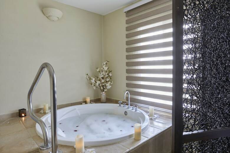 Hotel Bahia Principe Luxury Ambar - Adults Only