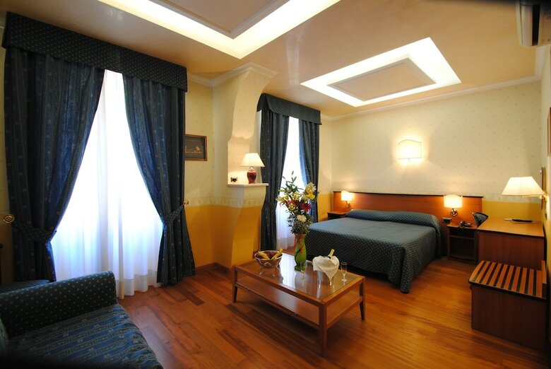 Hotel Verona Rome