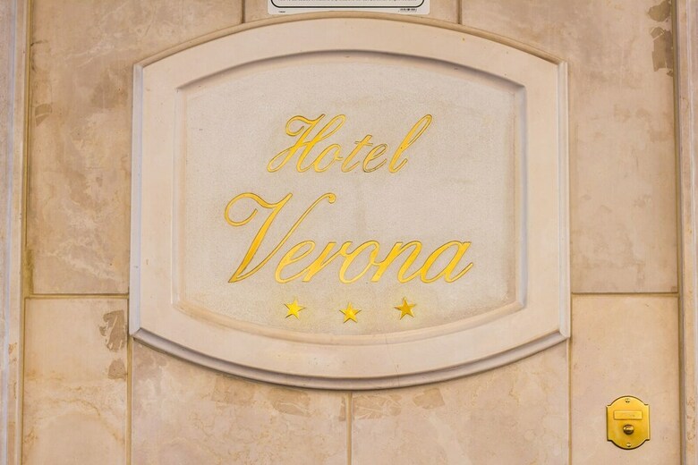 Hotel Verona Rome