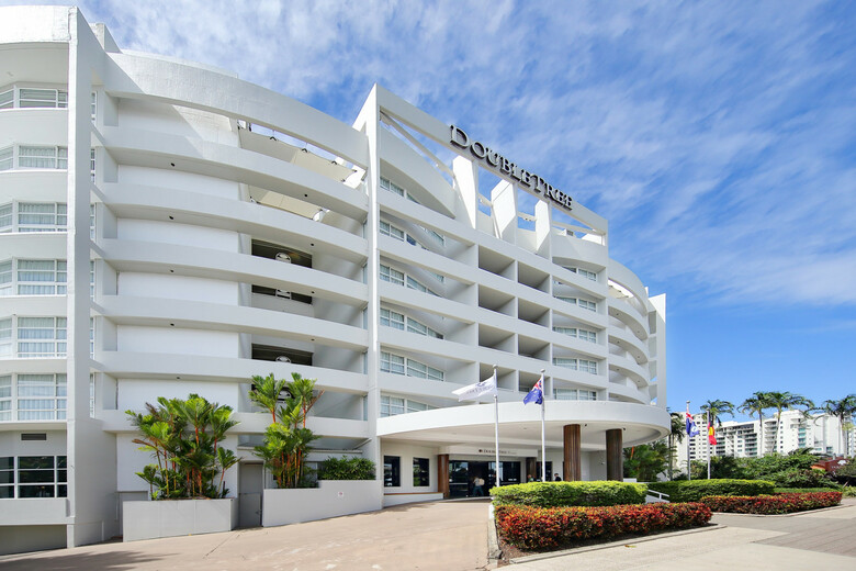 Hotel Doubletree By Hilton Cairns