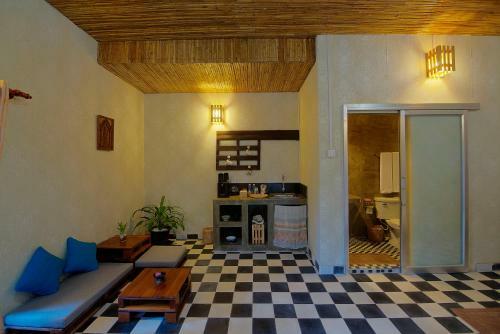 Hostal Old Khmer House 2