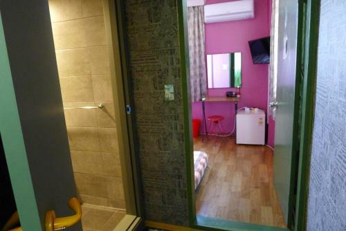 The House Hostel
