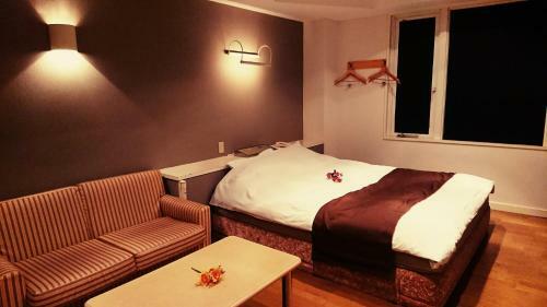Hotel Aloha Inn Aine