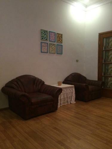 Hostal Elenor's Home At Eyckman