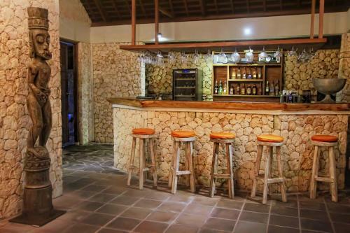 Villa Trevally