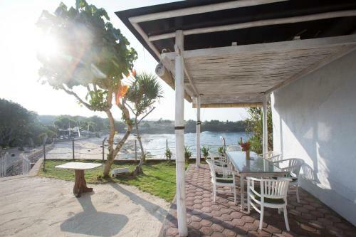 Villa Waru
