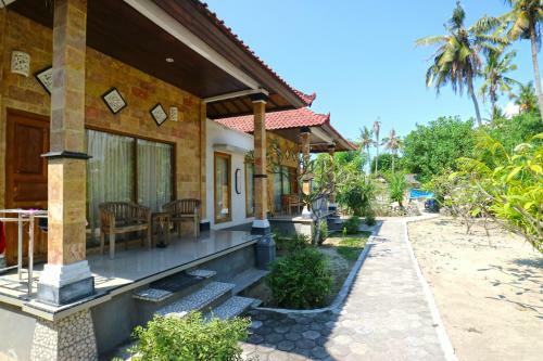 Mega Cottage