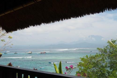 Song Lambung Beach Huts
