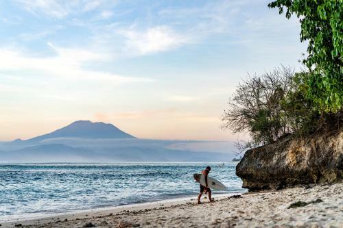 Song Lambung Beach Huts