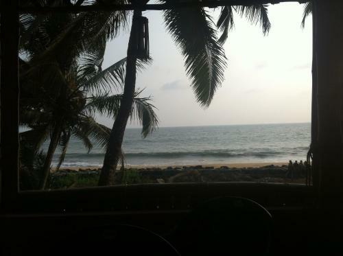 Kizhunnarocks Beach Resort