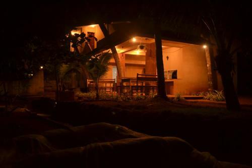 Kizhunnarocks Beach Resort