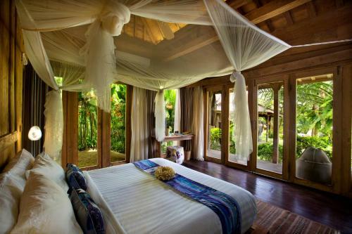 Hotel Blue Karma Resort