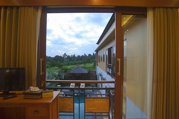 C-brity Villa Spa & Restaurant