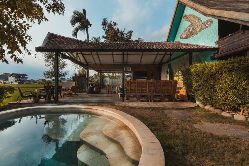 Hostal Big Brother Surf Inn
