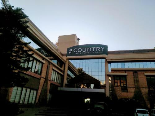Hotel Country Inn & Suites By Radisson Jammu