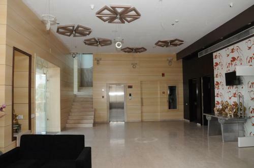 Hotel Chandra Imperial