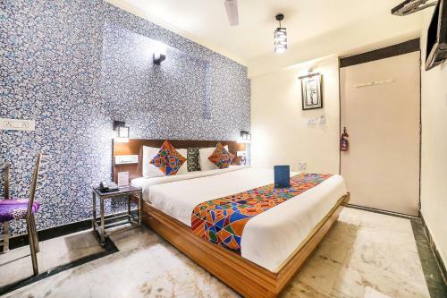 Hostal Hotel Parkview