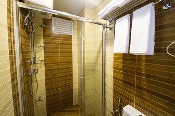 Laze Hotel