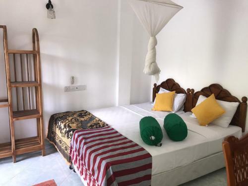 Hotel Rukmali Avanhala