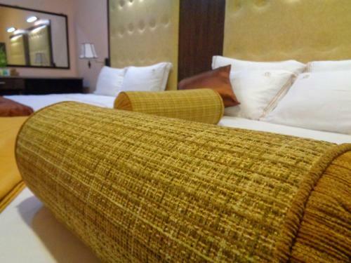 The Queensburry Hotel