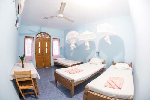 Rupa's Hotel