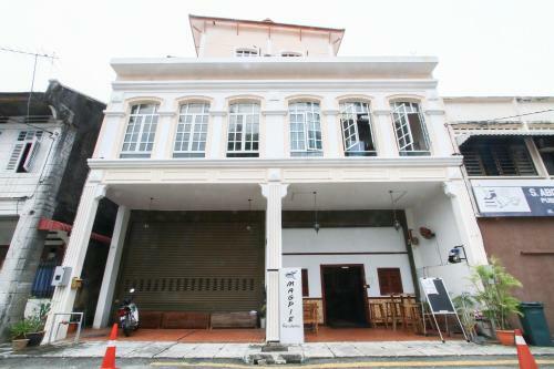 Hostal Magpie Residence