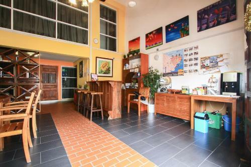 Hostal Magpie Residence
