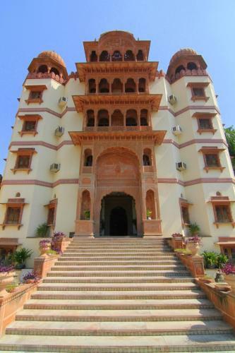 Hotel Jagat Palace