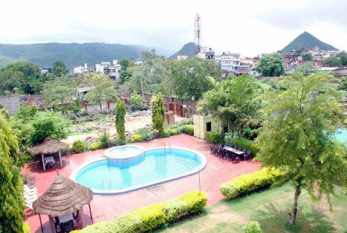 Hotel Hill View