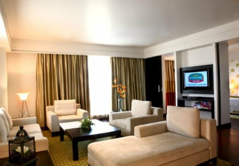 Hotel Courtyard By Marriott Pune City Centre