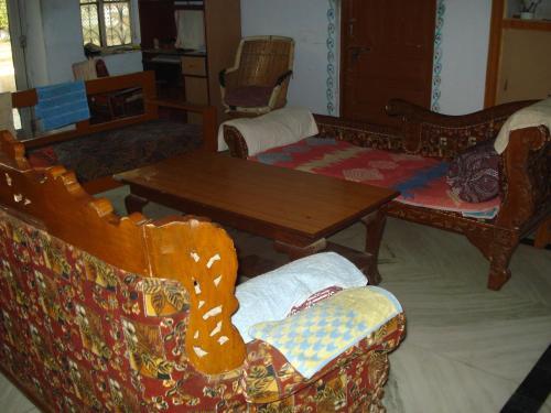 Hotel Raghav Resort