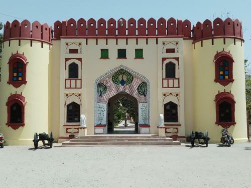 Hotel Sajjan Bagh