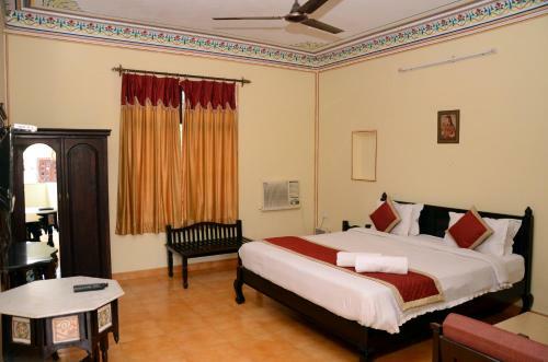 Hotel Sajjan Bagh
