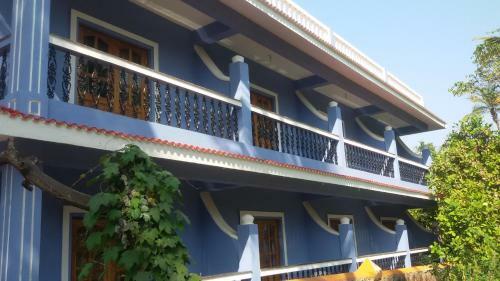 Hostal Darolina Guest House