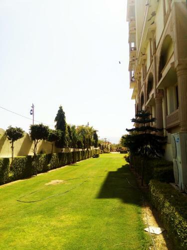Hotel Satyam Palace