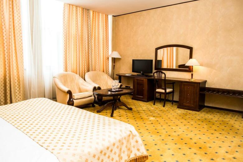 Hotel President