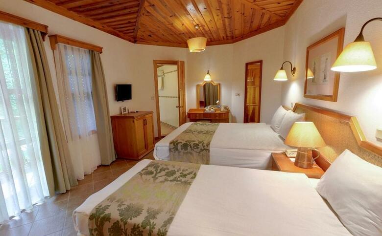 Hotel Montana Pine